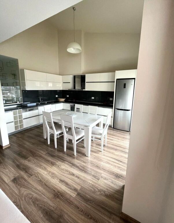 🏡 Long Hill Residence  Qira Apartament 2+1