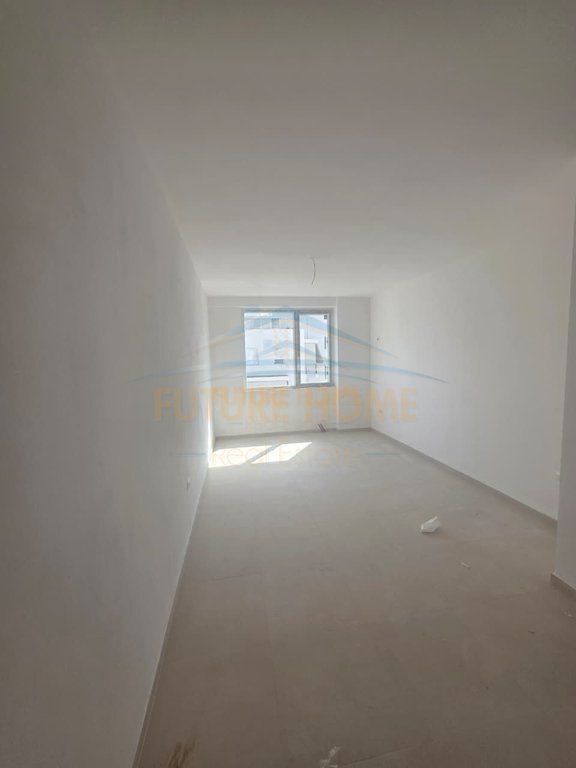 Shitet, Apartament 2 +1, Kompleksi Tudas, Unaza e Re.