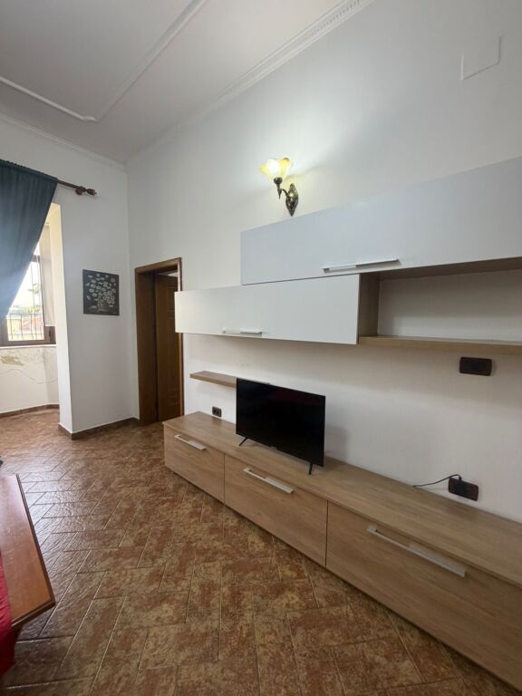 Affitto | Apartament 1 + 1 | Pallatet Agimi- Bllok | 600 €/mese