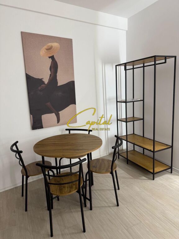 GARSONIERE ME QIRA 40 M2 5 MAJI 400 EURO