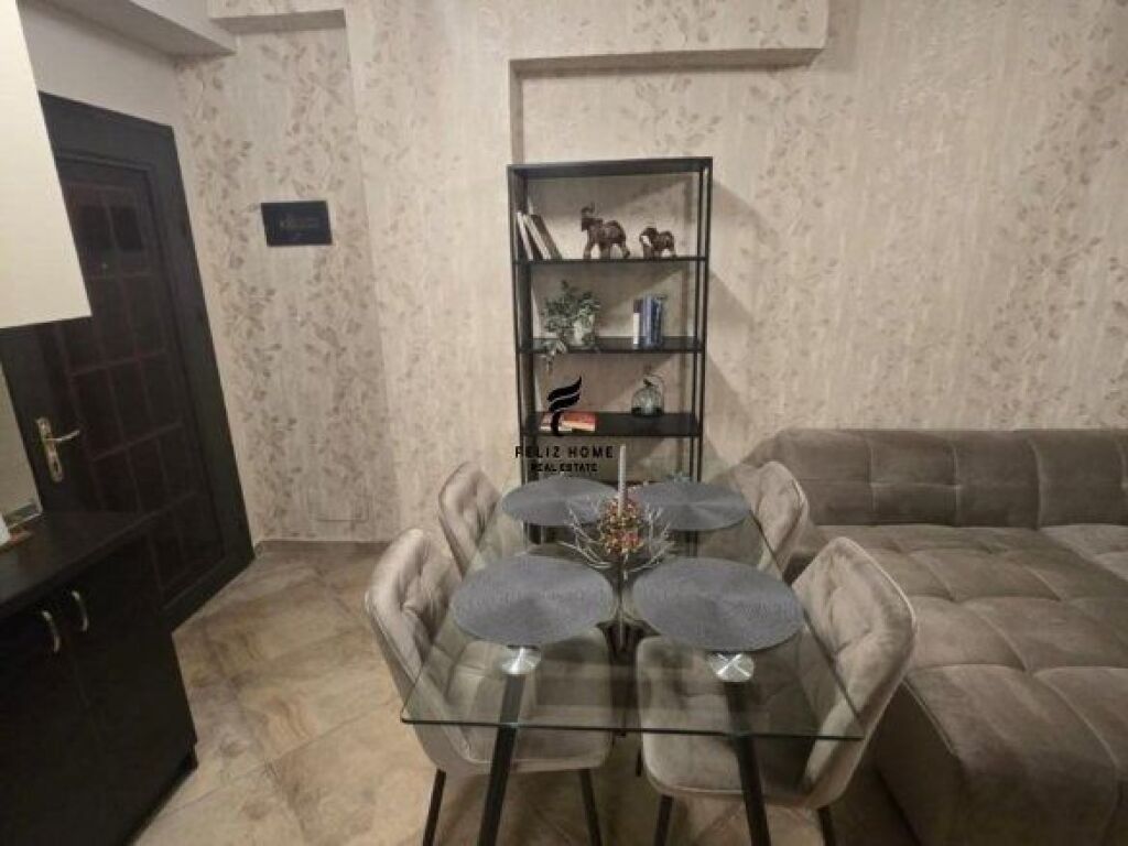 APPARTAMENTO IN AFFITTO 1+1 VIA BARRICADAVE 65.000 LEKE FH-69064