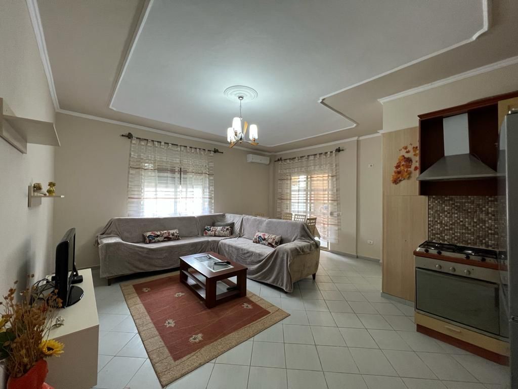 JEPET ME QERA APARTAMENT 1+1 PRANE VILA LULE, DURRES