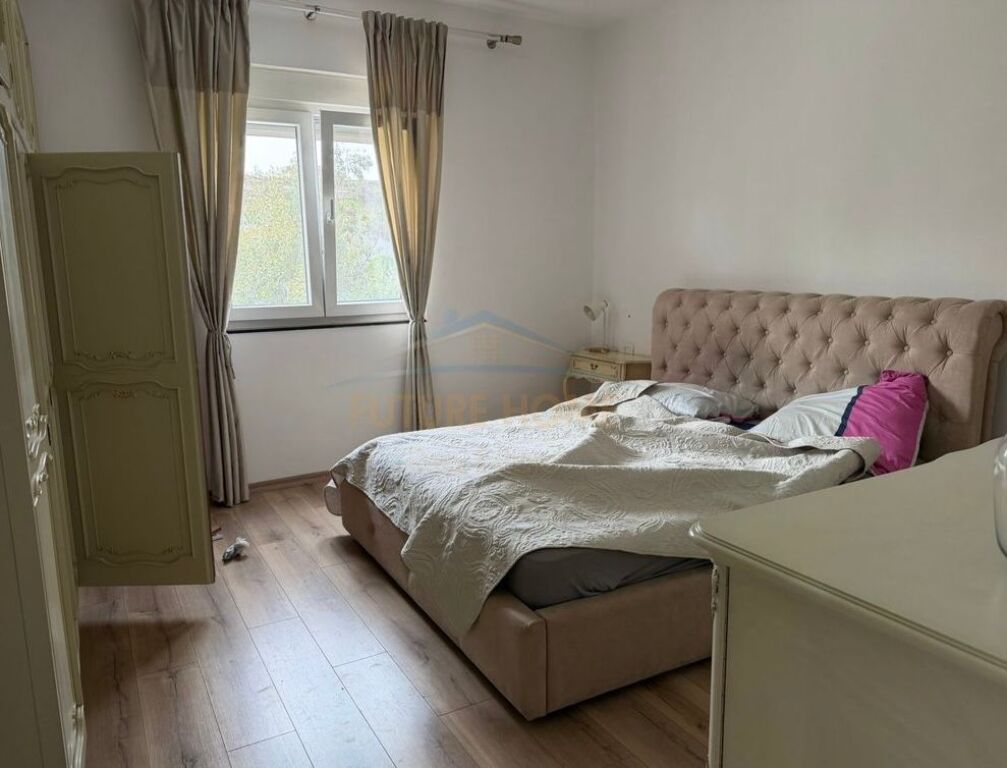 Qera, Apartament 2+1, Laprake