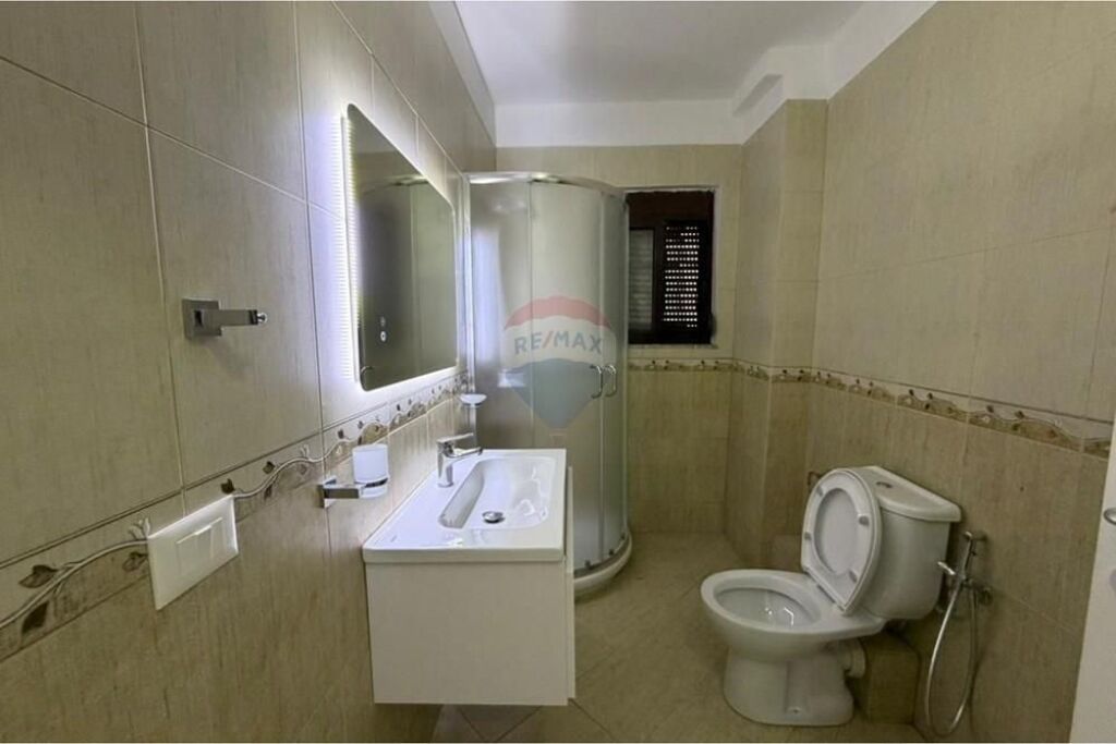 APARTAMENT 2+1 PER SHITJE NE LAPRAKE