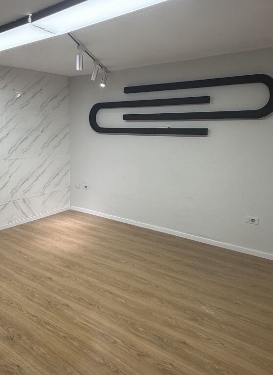 Dyqan  për qira tek Mine Peza