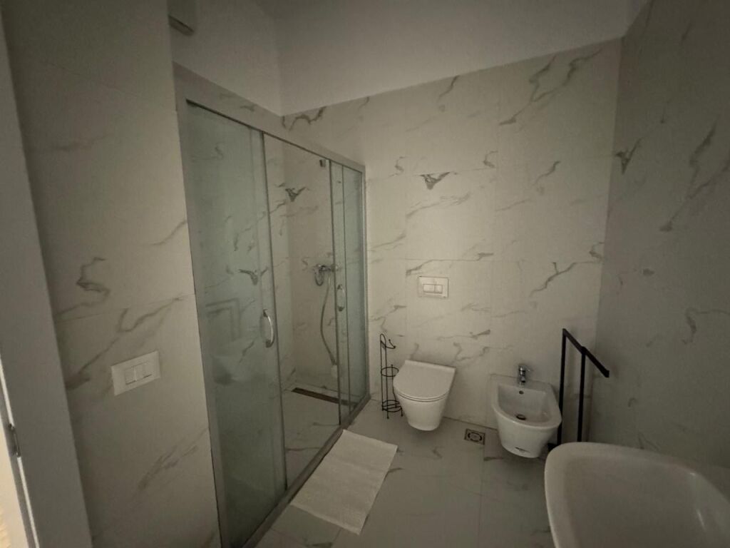 Appartamento 1+1 vicino al Complesso Delijorgji