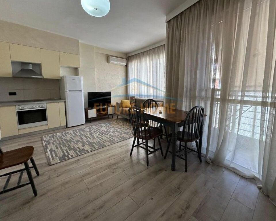 Qera,Apartament 1+1,Unaza e Re !