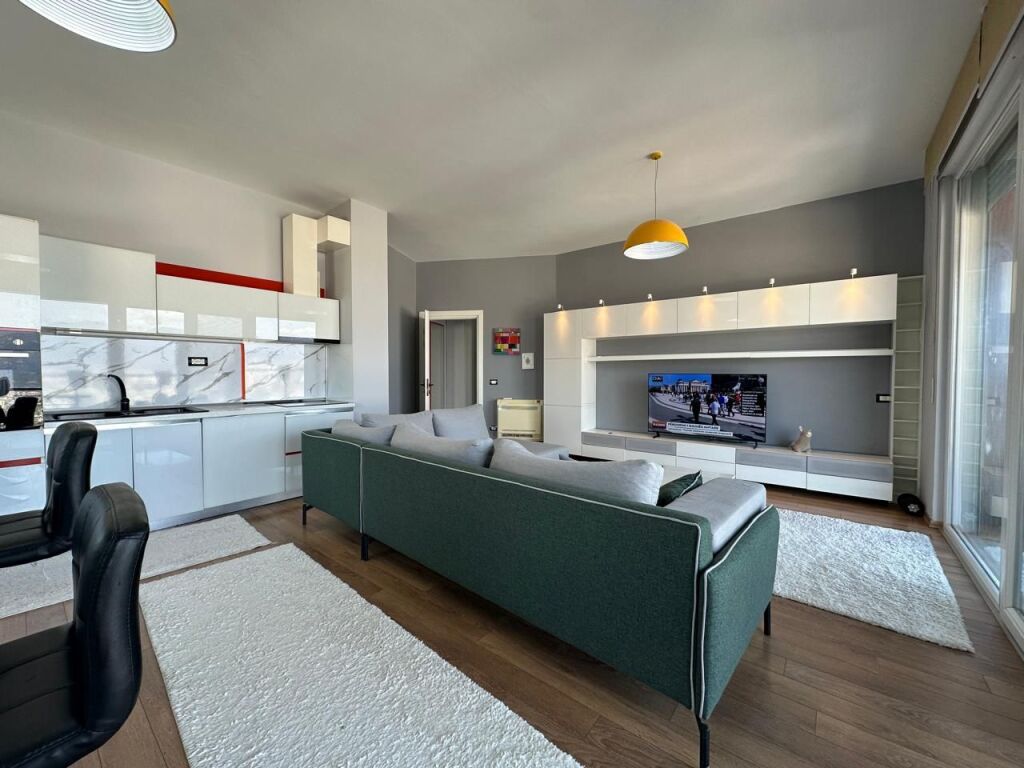 🏡Jepet me qira apartament 2+1+2 pranë Kopshtit Botanik 🌿 💰 Çmimi: 100,000 lekë / muaj