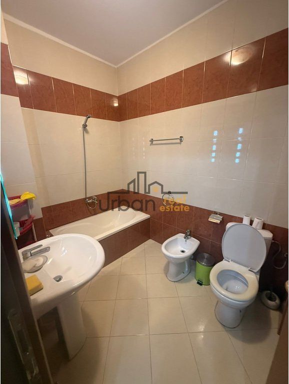 Qera, Apartament 2+1, Rruga Mustafa Matohiti, Tiranë - 880€ | 100 m²