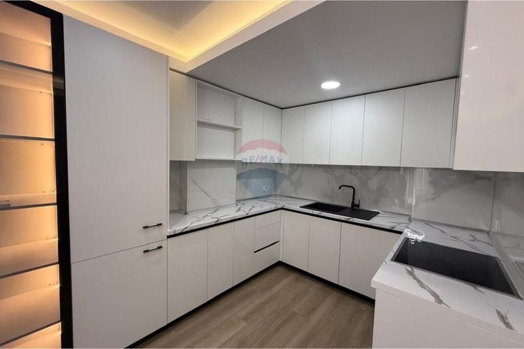 Appartamento - In Affitto - Kodra e Diellit 2, Tirana