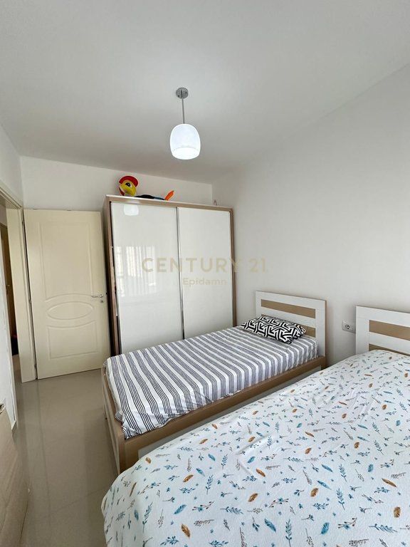 Apartament 2+1 për shitje ne kompleksin Lura 3, Gjiri i Lalzit