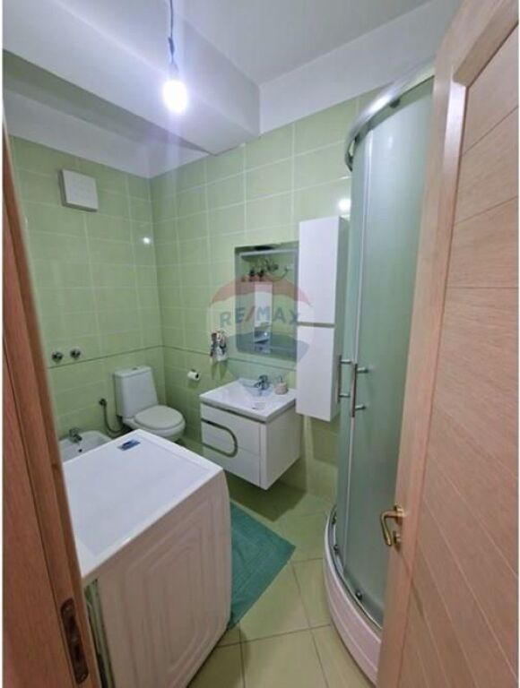 Apartment for rent in Komuna e Parisit