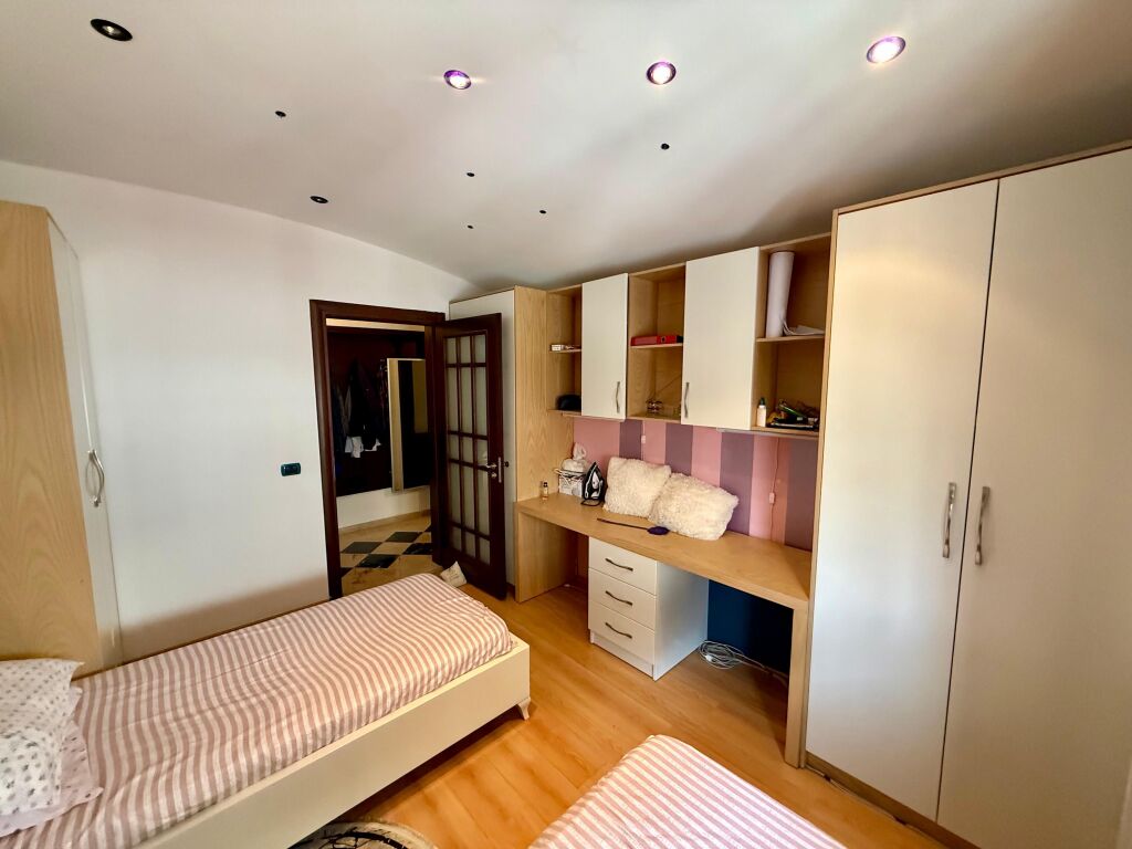 📣 FOR SALE Apartment 2+1 With 2 Bathrooms And 2 Balconies 📍 Kodra e Diellit, Near Eleonora ✨   🏢 New Building  🪜 3rd Floor (With Elevator)  📐 Gross Area 133 m2  📐 Net Area 120 m2  🛋️ Sold Furnished  📂 With Mortgage   💶 Price 247,000 Euro