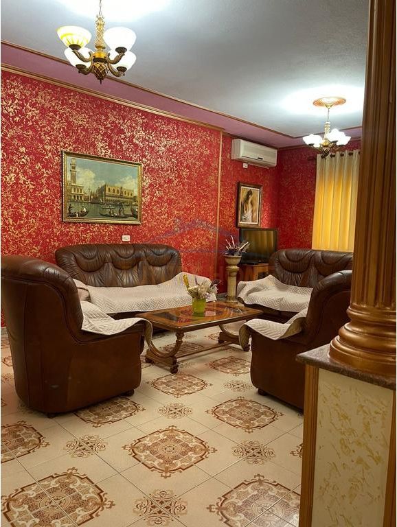 Shitet, Apartament 2 +1+2, Bulevardi Gjergj Fishta, Tirane.