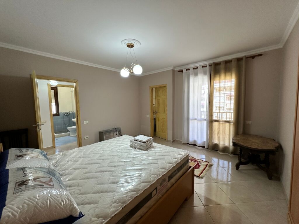 Apartment 2+1+2 + 2Blk For Rent Near the Botanical Garden