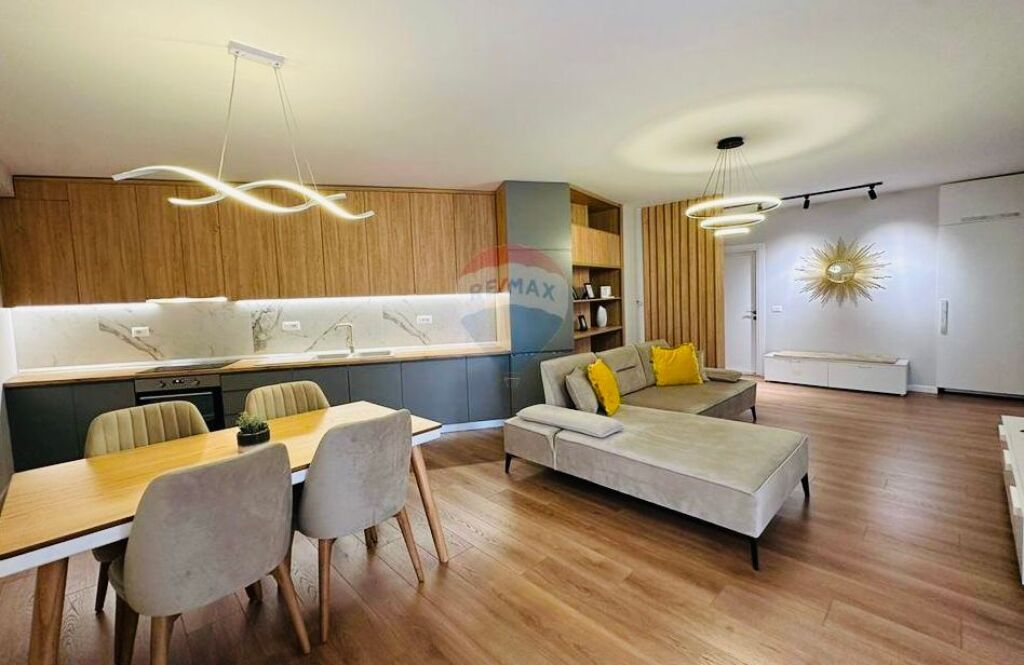 Appartamento 2+1+2 Via delle Barricate