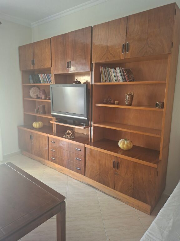 VENDESI APPARTAMENTO 3+1+PAPAFINGO VICINO AL 21 DICEMBRE