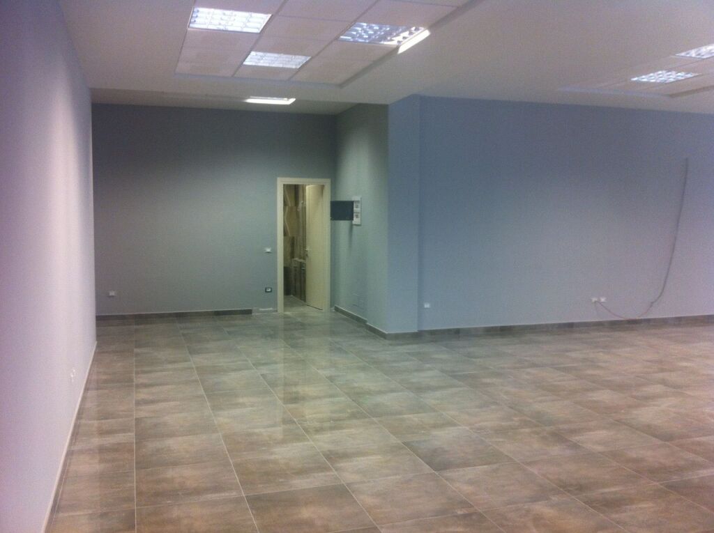 Shop for rent at Selvia 412 m2
