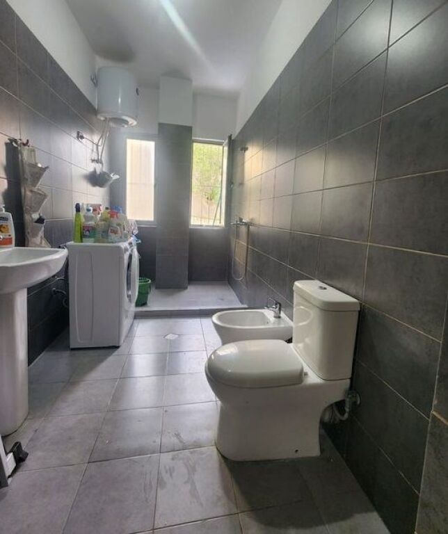 Apartament ne shitje 1+1 , Fresku