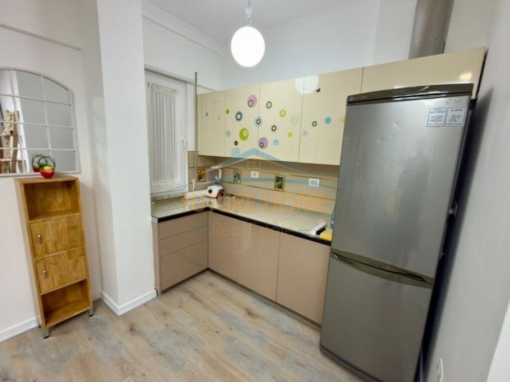 Qera, Apartament 3+1, Liqeni i Thatë, Tiranë.