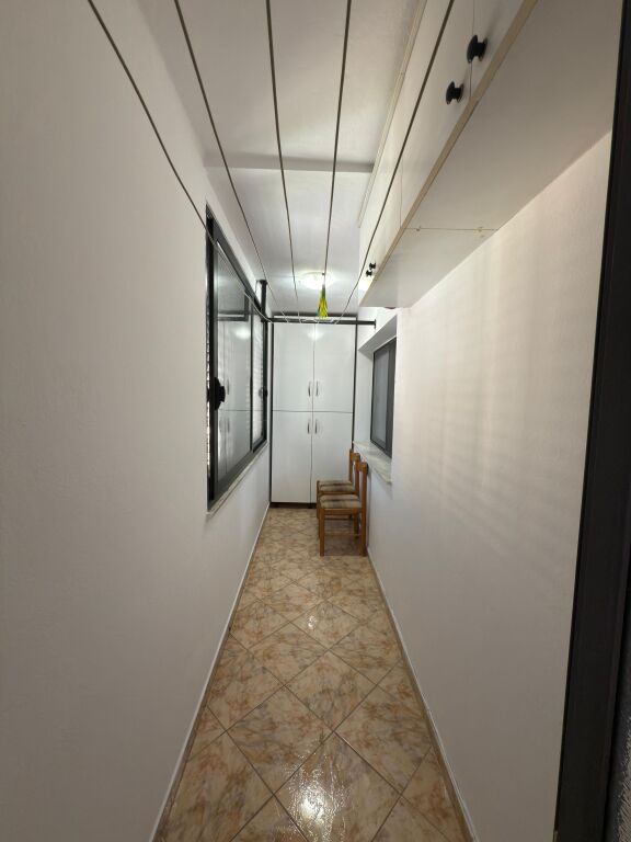 Shiter apartament 2+1 te rruga Elbasanit