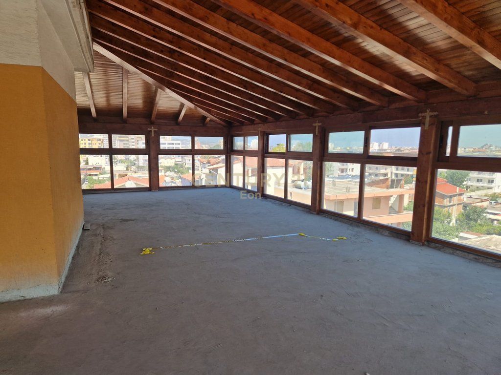 FOR SALE STUDIO PLUS GARAGE IN DURRES BEACH !