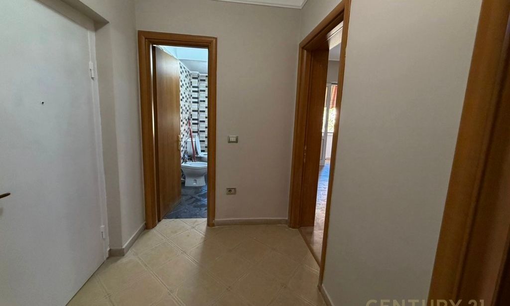 Apartament 2+1 ne shitje, Rruga e Kavajes,