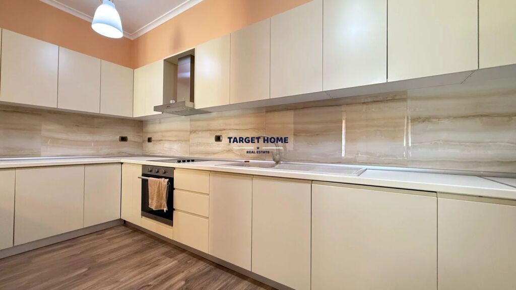 Apartment 3+1 in the Center!