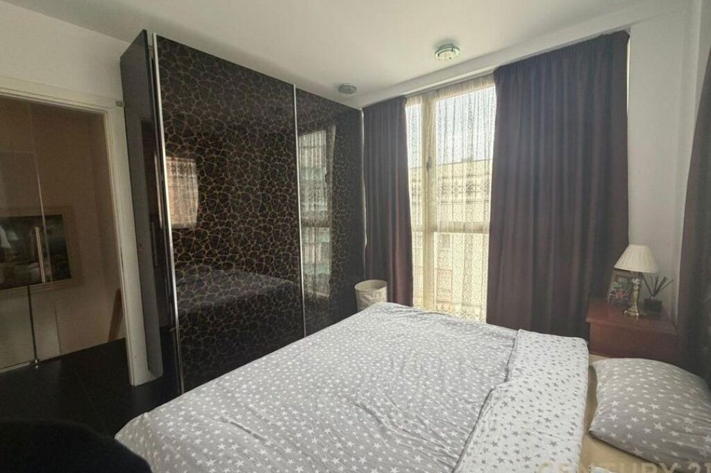 Dupleks me qira , tek Kristali