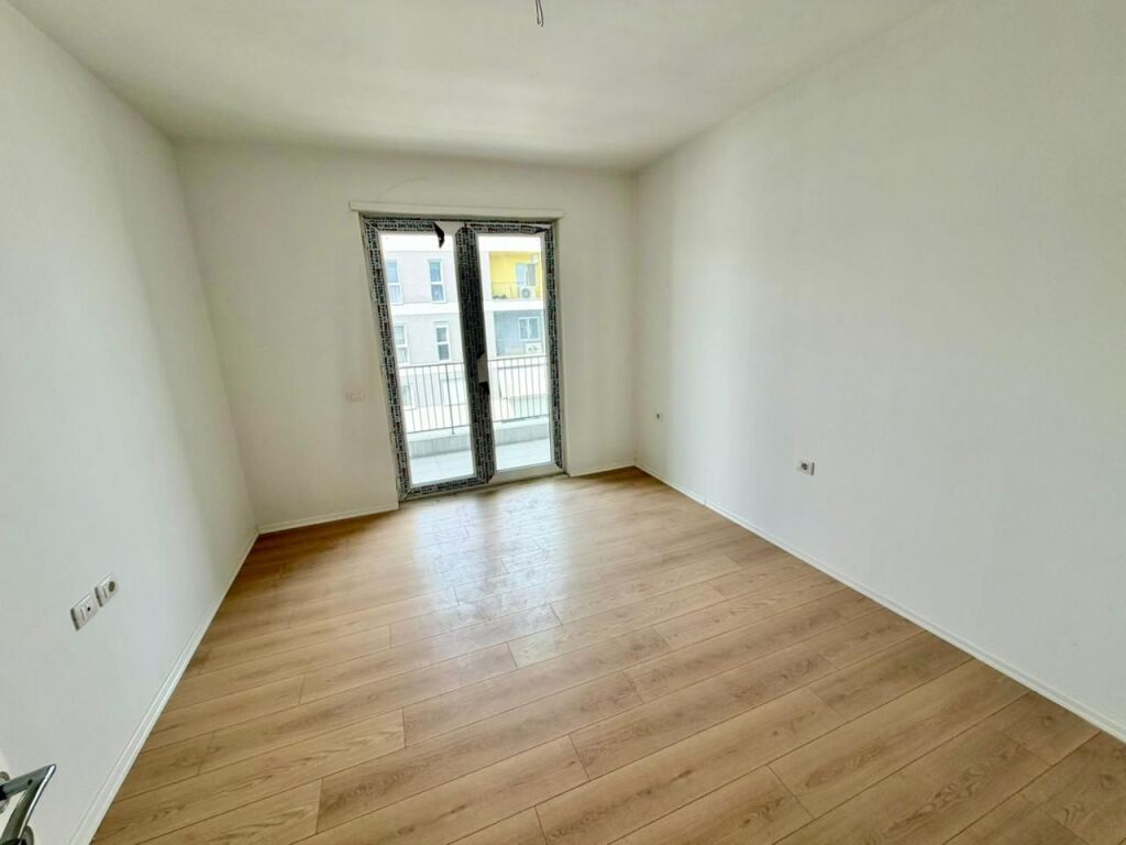 APARTAMENT 2+1+2 PËR QIRA tek UNIVERS SITY