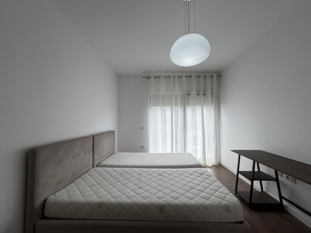 Vilë 3+1+oborr+garazhd me qera në ne TEG - MULLET