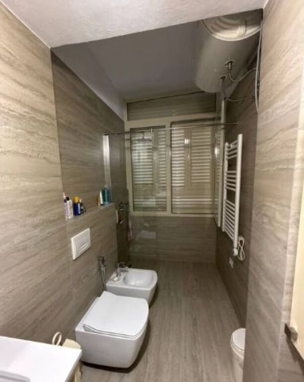 VENDESI APPARTAMENTO 2+1