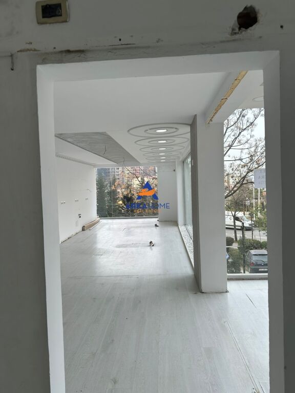 RENTAL SPACE 71M2 "SPORTS UNIVERSITY, MUHAMET GJONLLESHA STREET" 100,000 LEKE