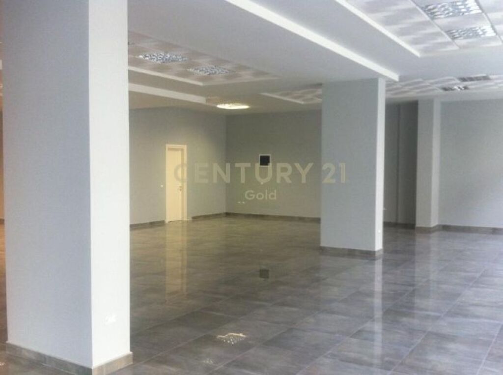 AMBIENT KOMERCIAL (ZYRA) PER QIRA