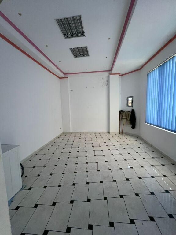 Business premises for rent