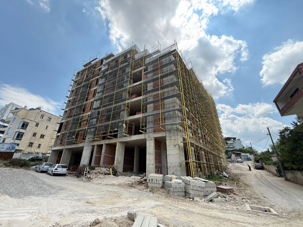 APARTAMENT NE SHITJE 2+1 NE ALI DEM TIRANE