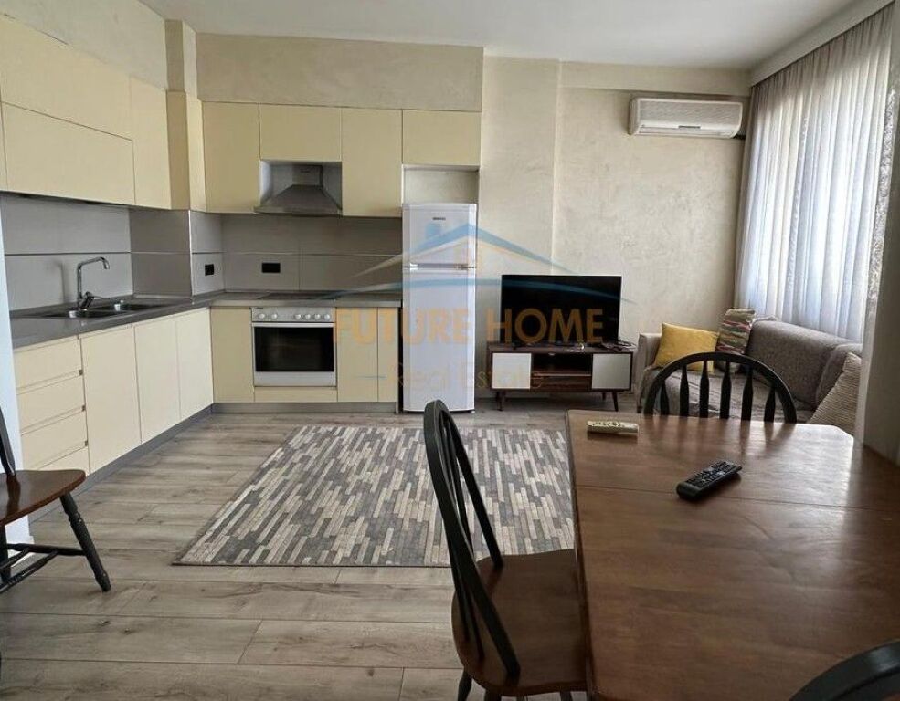 Qera,Apartament 1+1,Unaza e Re !