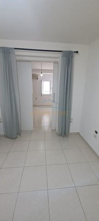 Qera,Apartament,3+1,Xhamlliku,Tirane