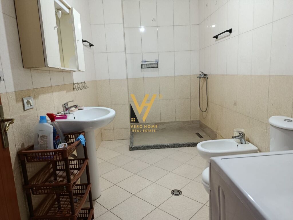 AFFITTASI APPARTAMENTO 1+1 IN VIA RIZA CEROVA 50.000 LEKE