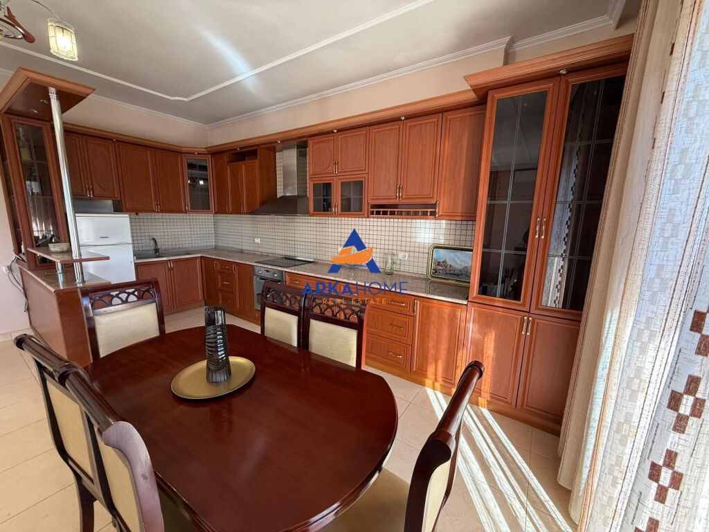 PRIVATE VILLA FOR RENT 2 FLOORS "NEW TRAIN TERMINAL, TIRANA" 900 EURO