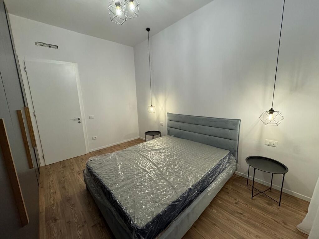 Affittasi 1+1, Delijorgj