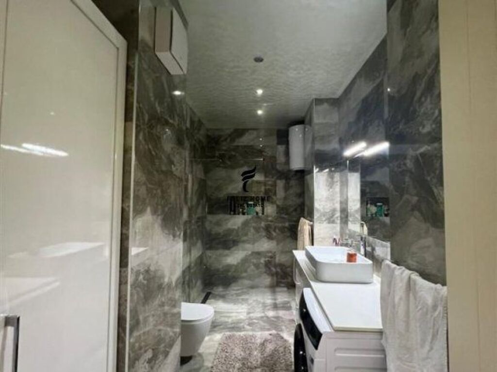 IN VENDITA APPARTAMENTO 2+1+2 VIA KAVAJA 290.000 EURO FH-69099