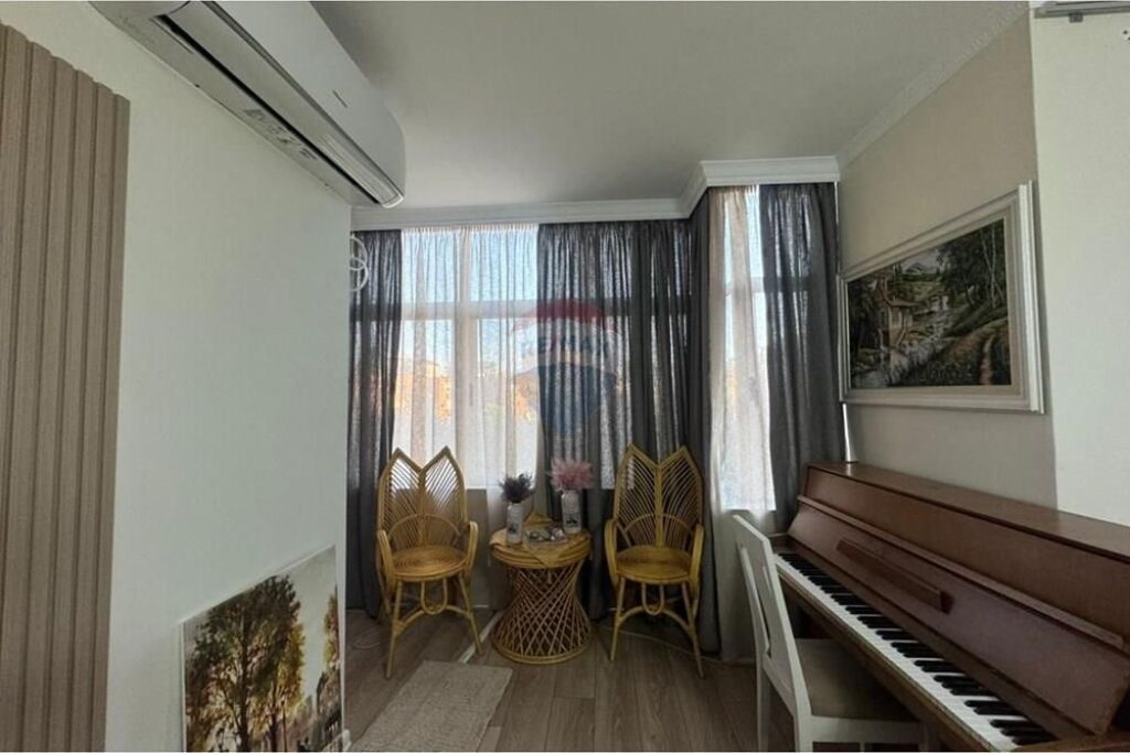 Apartament - Për Qira - Bulevardi Bajram Curri, Tiranë