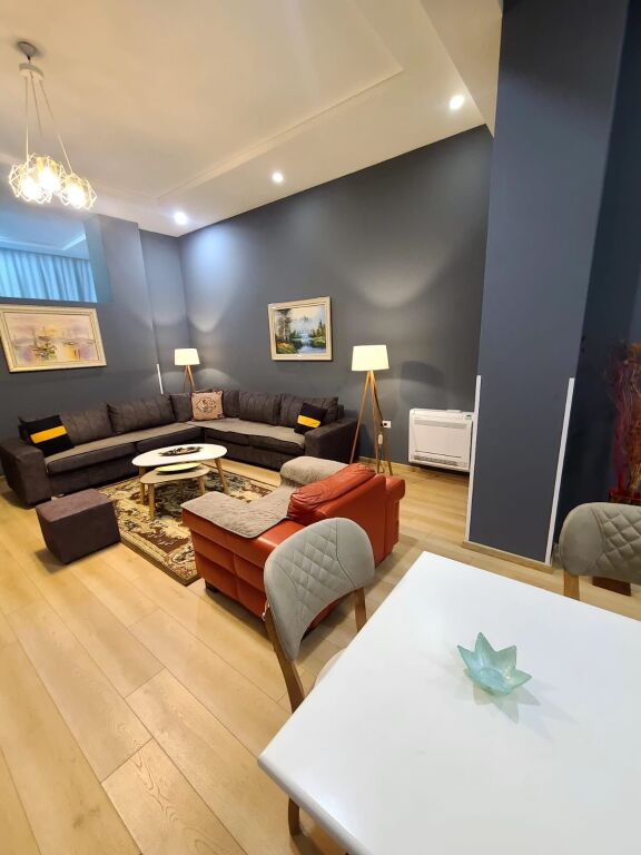 1+1,sip 90 m2,rruga peti liqeni i thate,600 euro i diskutueshem