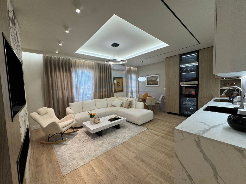 Shitet, Apartament 1+1, Rezidenca S Block Living, Zogu i Zi, Tirane.