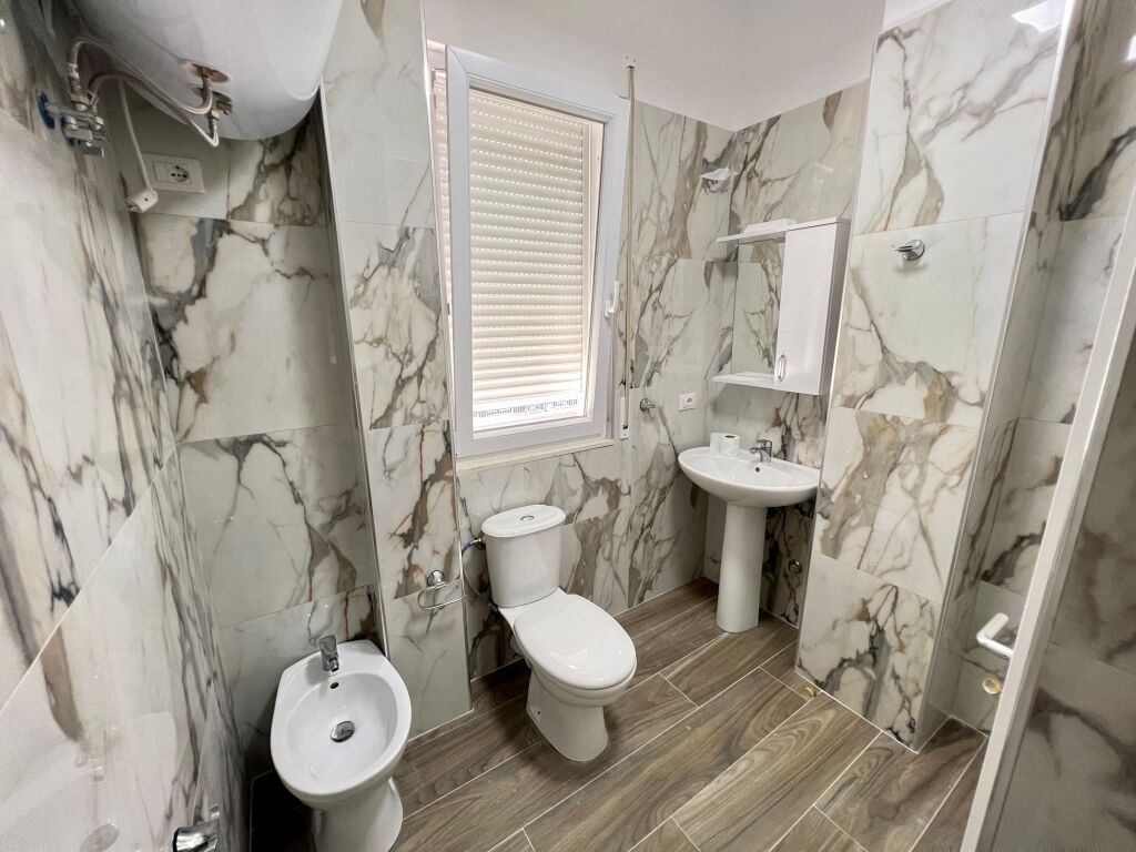 📣 QERA Apartament 2+1 🛣️ Rruga e "Dibres" ✨  🏢 Ndertim i Ri 🪜 Kati 6 , Me Ashensor 🛋️ Arreduar Ne Menyre Bashkekohore  💶 Cmimi 650 Euro