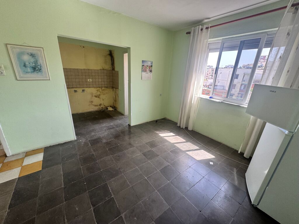 🏡 VENDESI APPARTAMENTO 2+1 – ALI DEMI (VICINO ALLA SCUOLA 1 MAGGIO)