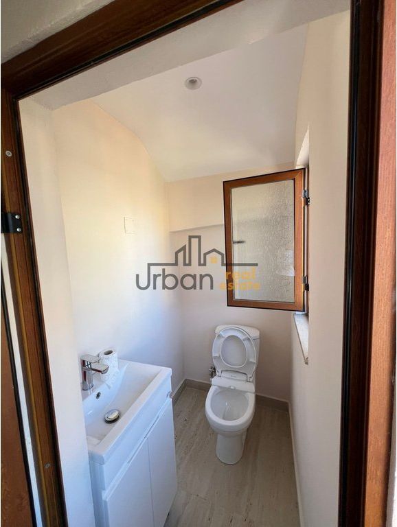 Qera, Vilë 2 Kate, Xhamllikun, Tiranë - 2000€ | 150 m²