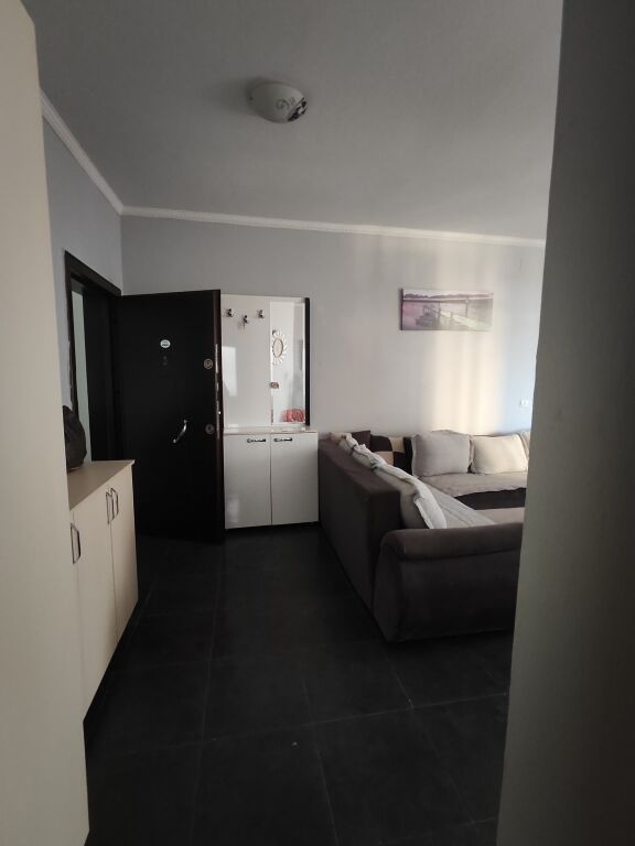 1+1 near Trida Lounge Astir