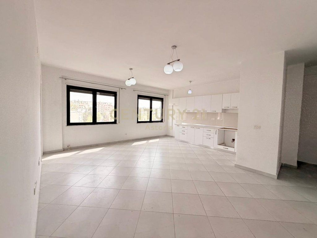 FOR SALE APARTMENT 2+1+2 NEAR THE FORMER ELECTRIC MARKET!